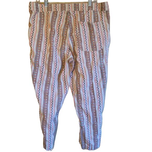 Sun + Stone linen print cropped pants - Picture 2 of 4